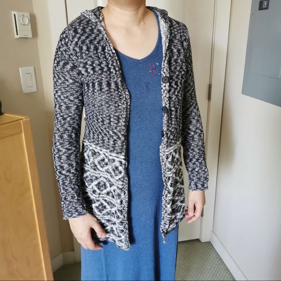 Cardigan - Picture 3 of 5